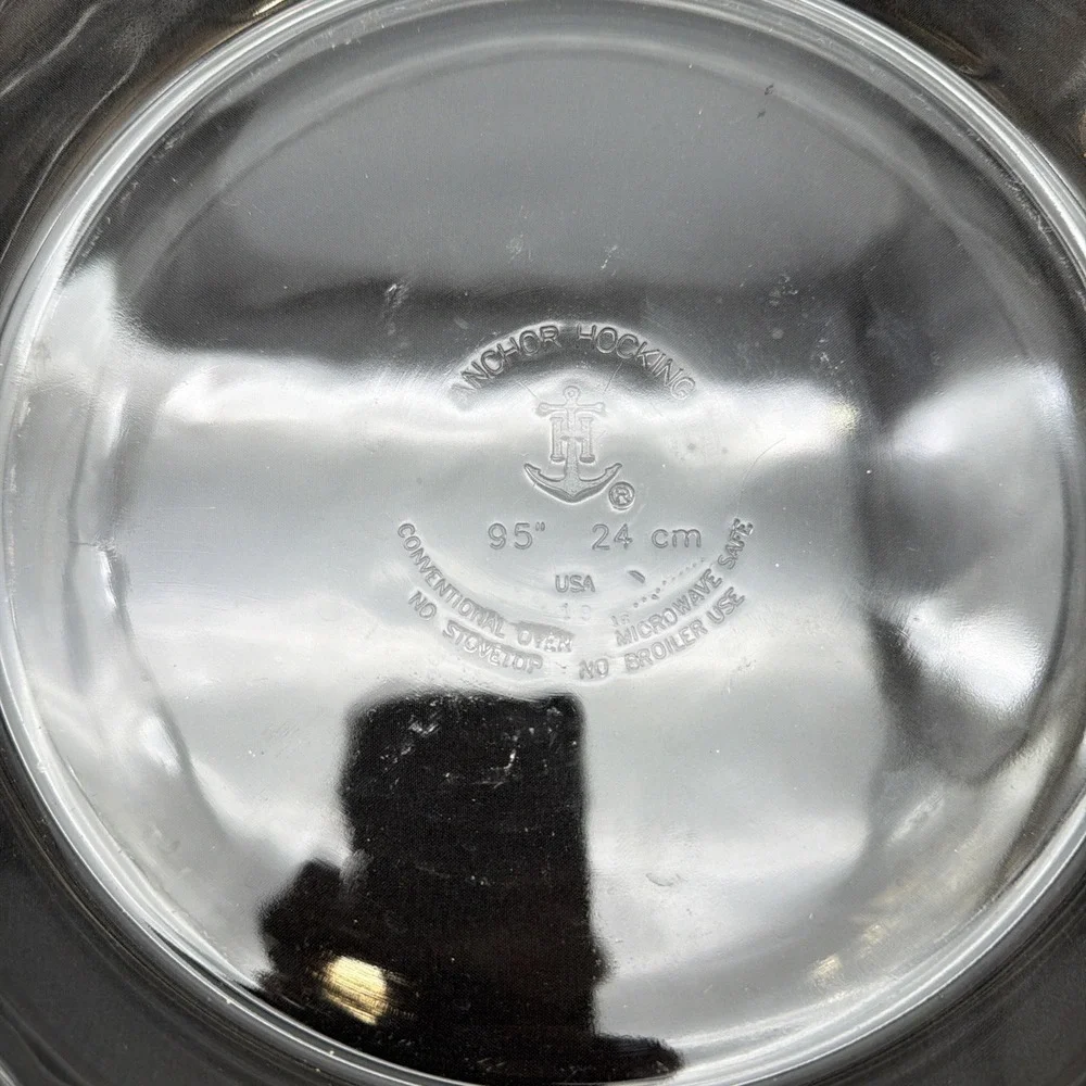 Anchor Hocking 9.5 Inch Glass Pie Plate, Crimped Fluted Edge